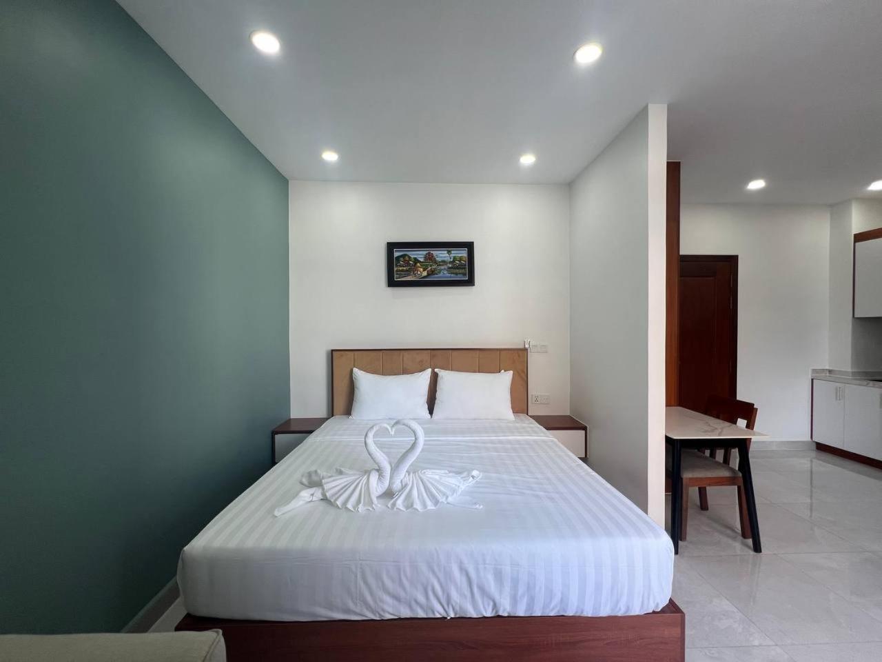 C-Hotel Сиануквиль Экстерьер фото